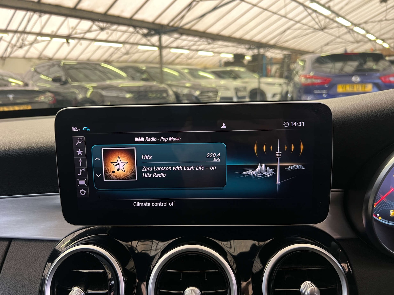 Used Mercedes-Benz C Class 2019 for sale - 77370969: Photo 23