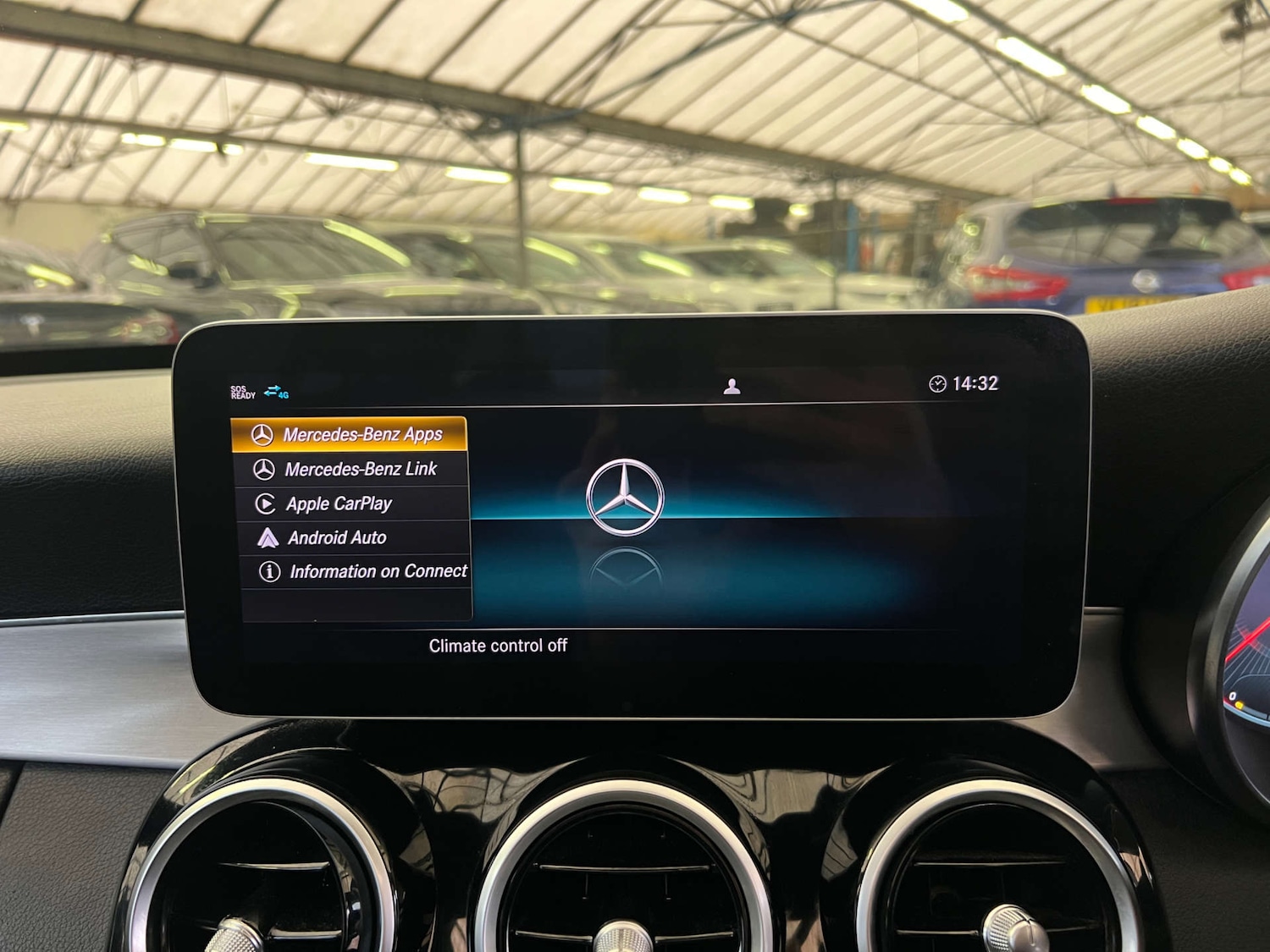 Used Mercedes-Benz C Class 2019 for sale - 77370969: Photo 24