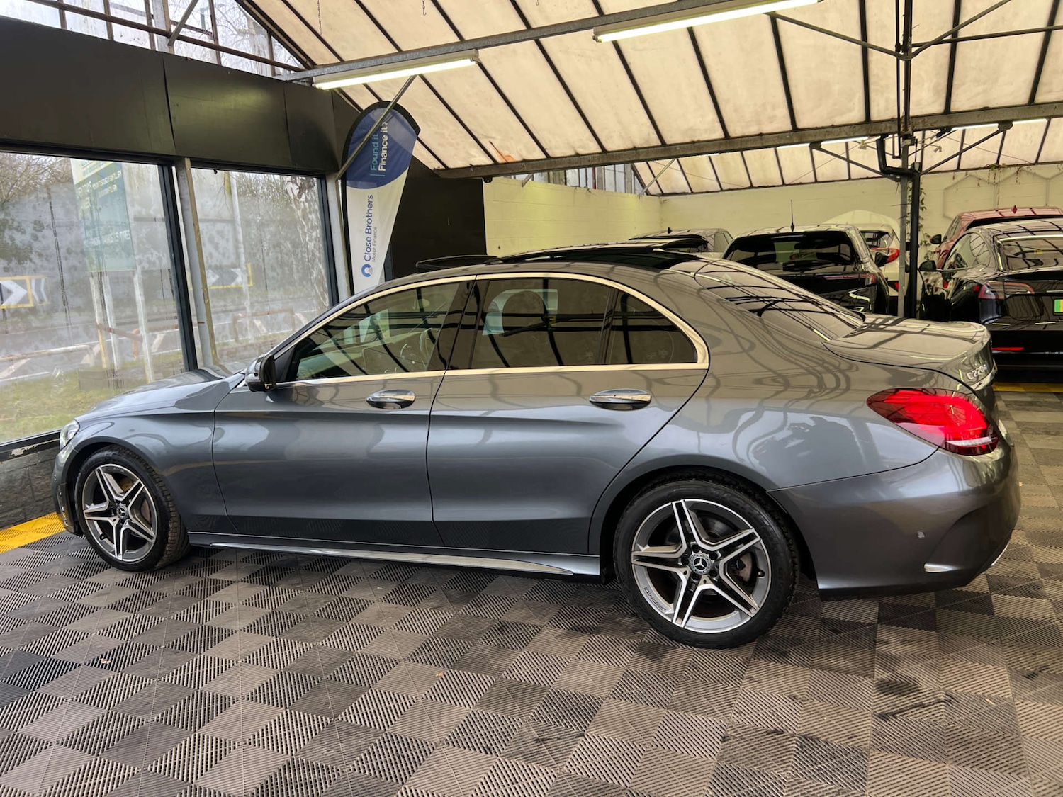 Used Mercedes-Benz C Class 2019 for sale - 77370969: Photo 7