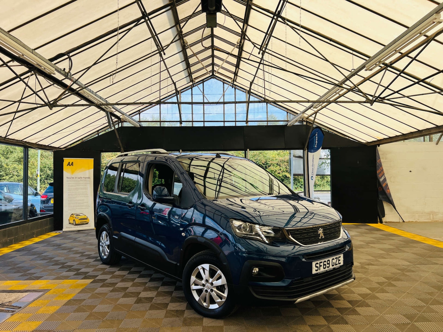 Used Peugeot Rifter 2019 for sale - 77877247: Photo 1