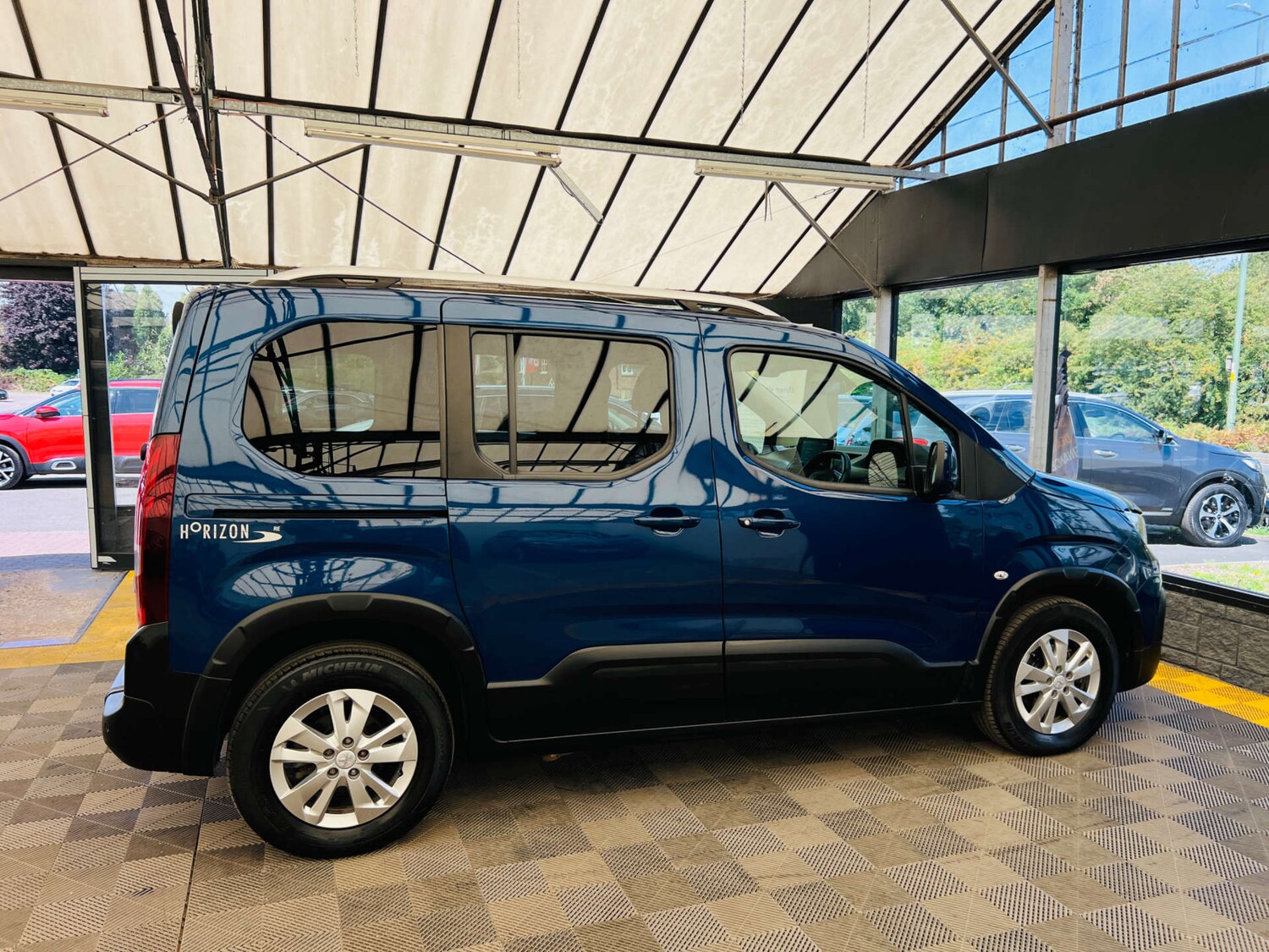 Used Peugeot Rifter 2019 for sale - 77877247: Photo 10