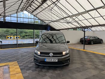 Used Volkswagen Caddy Maxi Life 2018 for sale - 79672403: Photo