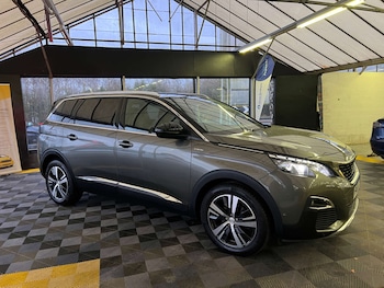 Used Peugeot 5008 2020 for sale - 77282430: Photo