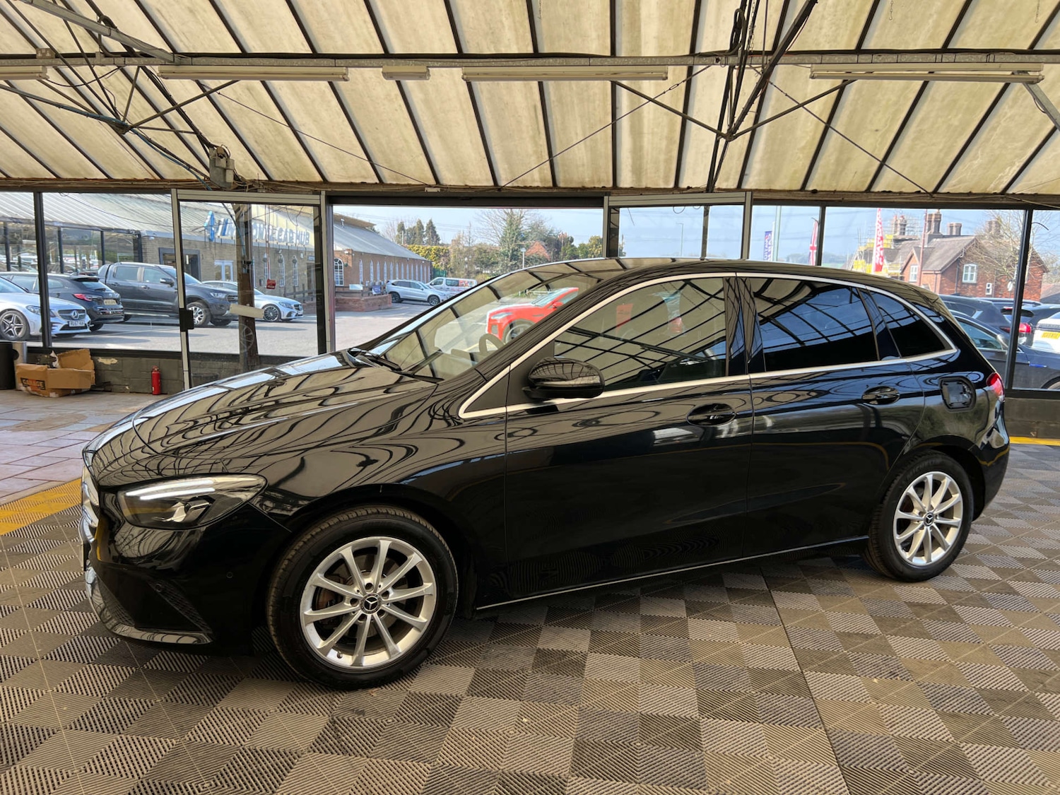 Used Mercedes-Benz B Class 2020 for sale - 78011934: Photo 5