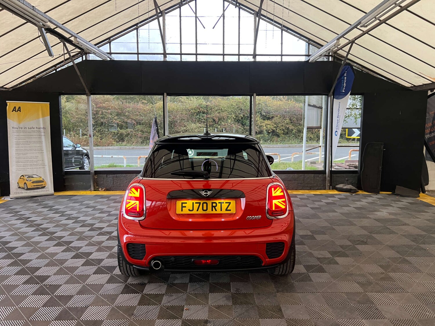 Used MINI Hatch 2020 for sale - 76205341: Photo 6