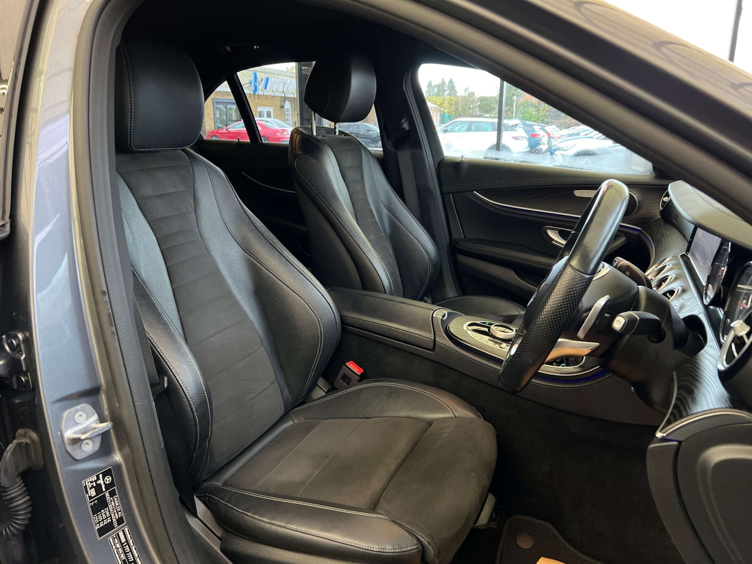 Used Mercedes-Benz E Class 2018 for sale - 77409780: Photo 8