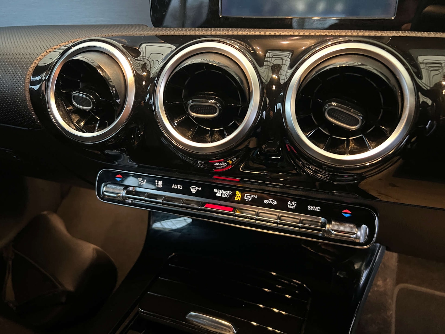 Used Mercedes-Benz A-Class 2018 for sale - 77022583: Photo 17