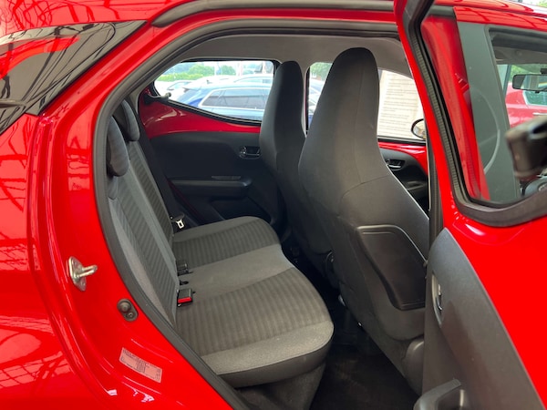 Used Toyota AYGO 2019 for sale - 76245078: Photo 24