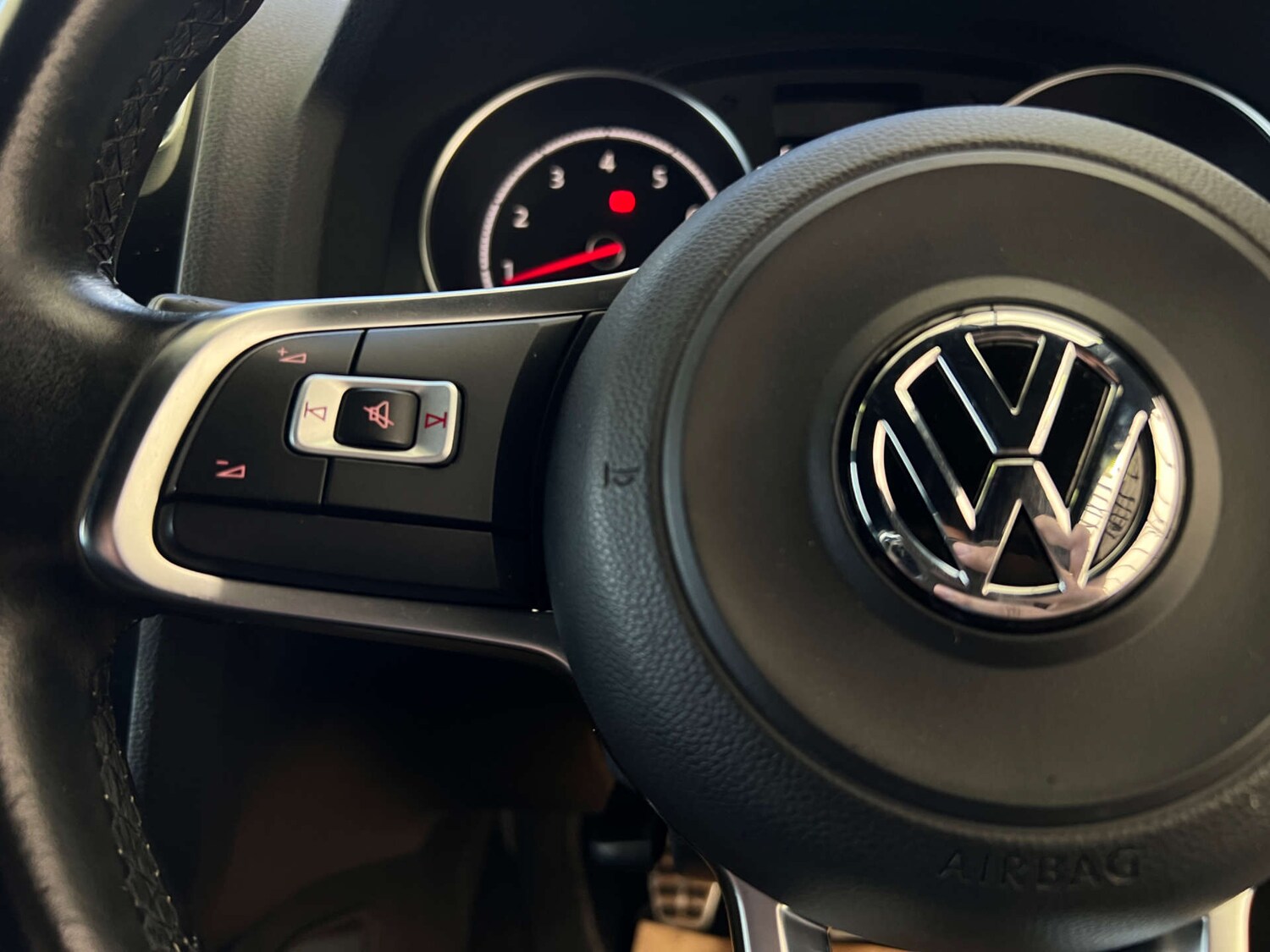 Used Volkswagen Scirocco 2016 for sale - 77529390: Photo 15