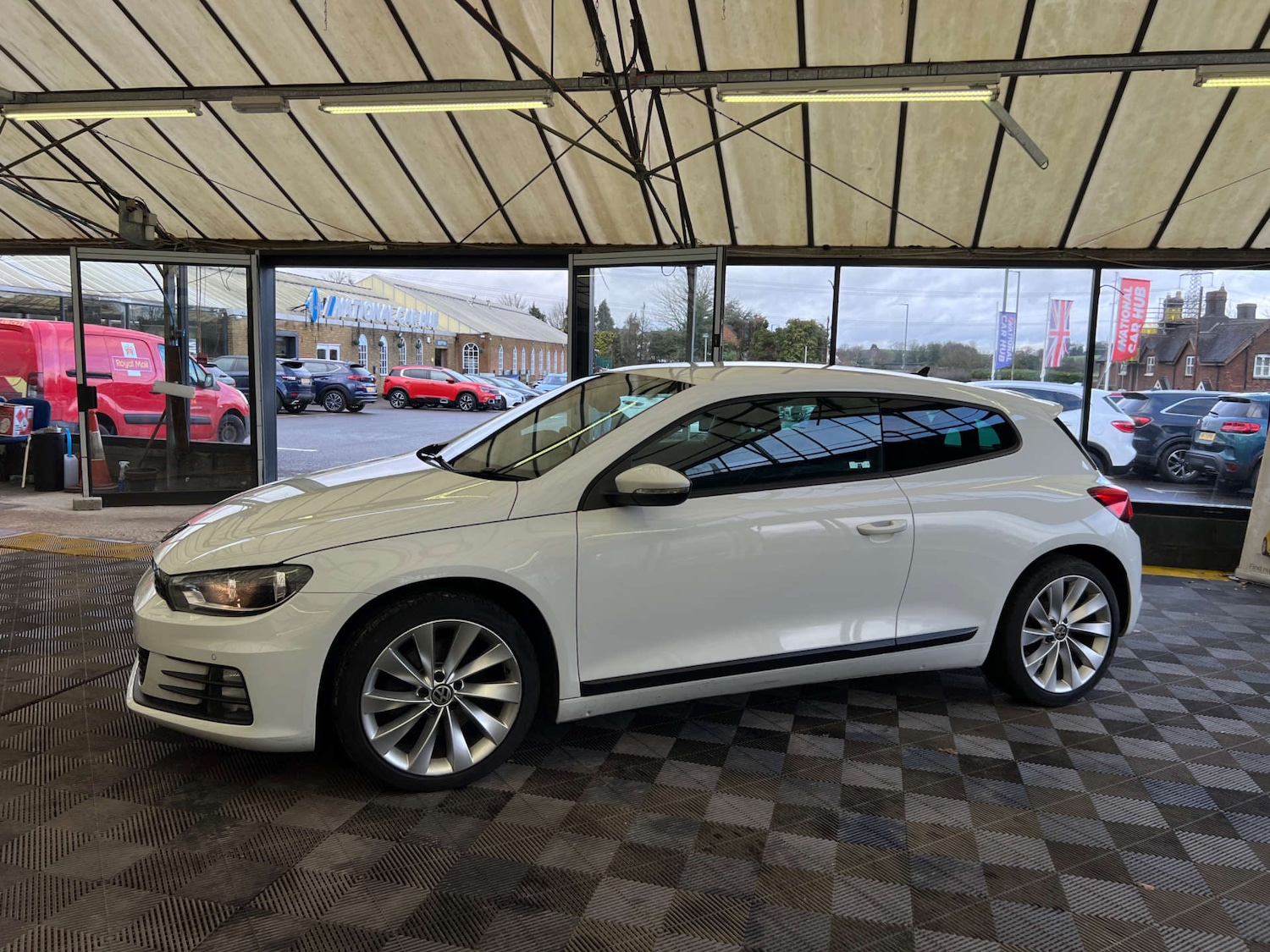 Used Volkswagen Scirocco 2016 for sale - 77529390: Photo 5