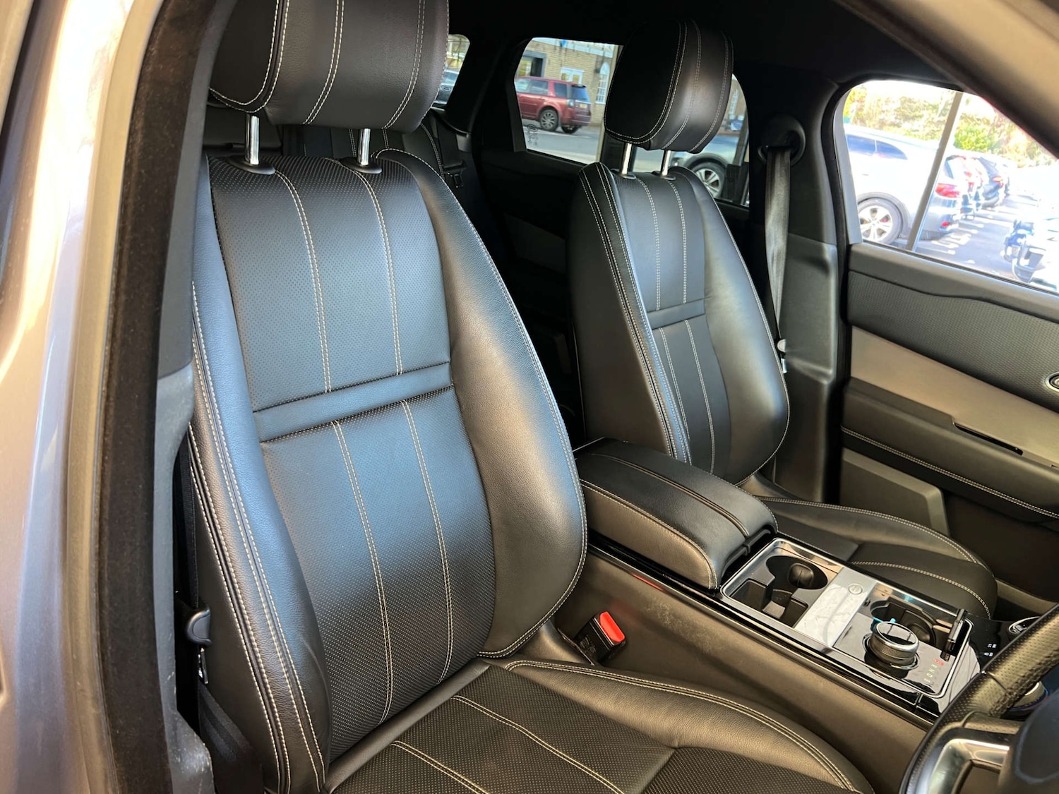 Used Land Rover Range Rover Velar 2019 for sale - 76650399: Photo 11