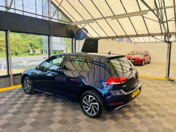 Used Volkswagen Golf 2019 for sale - 74746113: Photo