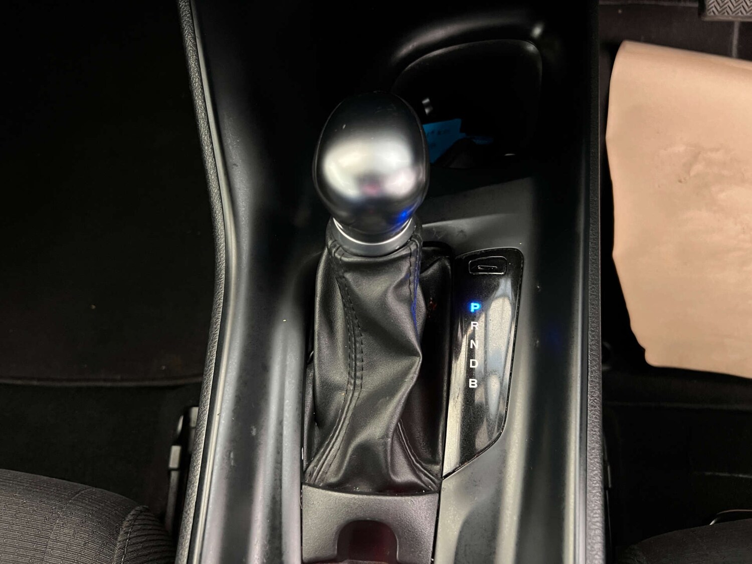 Used Toyota C-HR 2019 for sale - 77930570: Photo 23