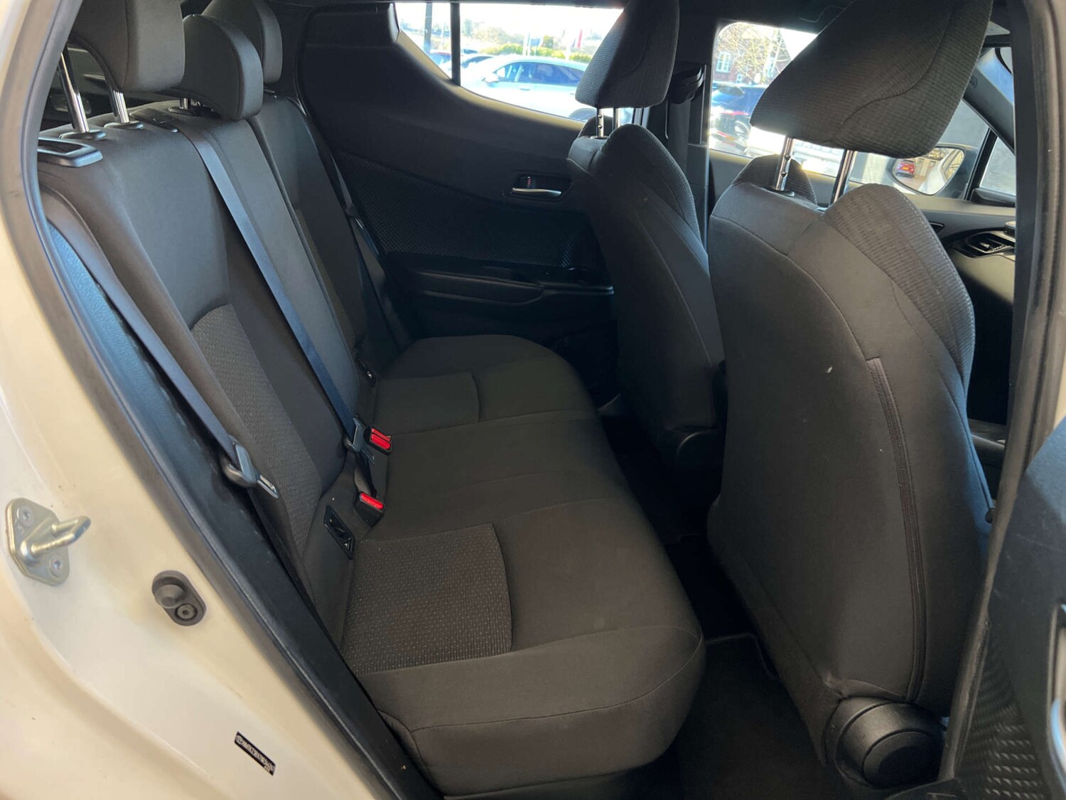 Used Toyota C-HR 2019 for sale - 77930570: Photo 24