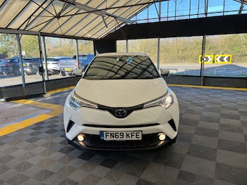 Used Toyota C-HR 2019 for sale - 77930570: Photo