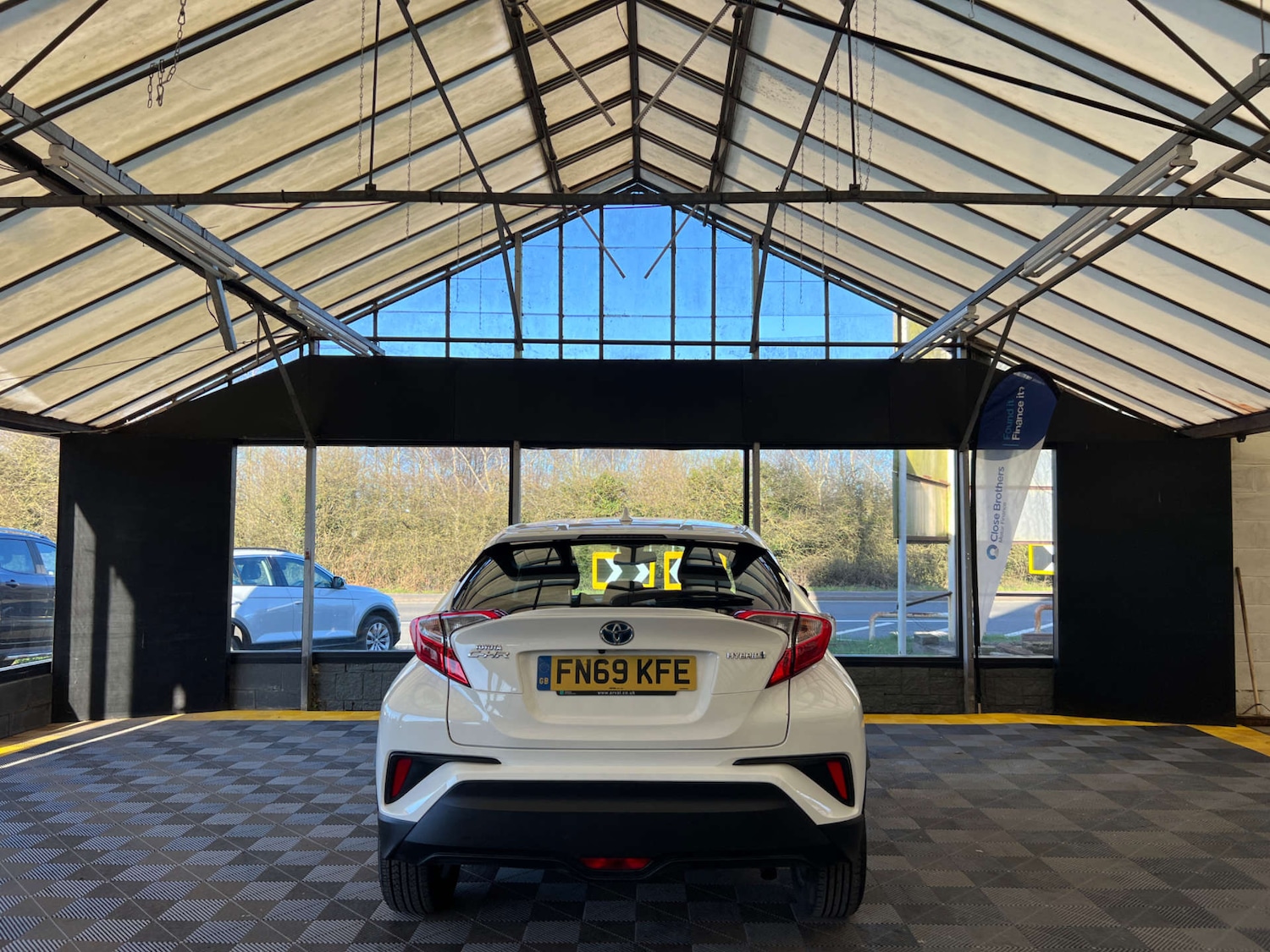 Used Toyota C-HR 2019 for sale - 77930570: Photo 8