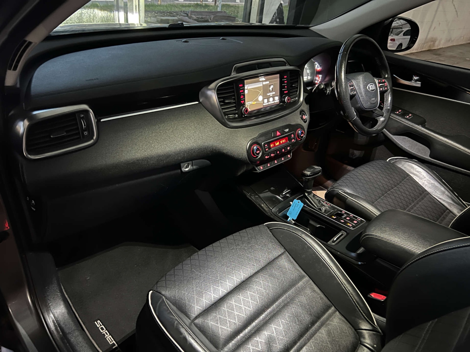 Used Kia Sorento 2018 for sale - 76601679: Photo 25