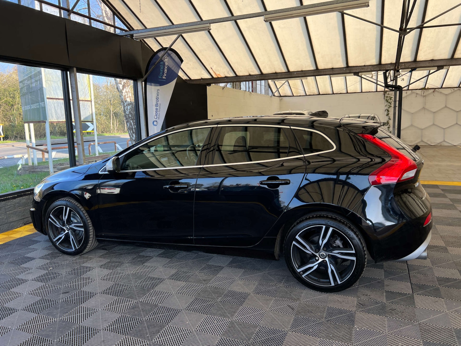 Used Volvo V40 2019 for sale - 78154412: Photo 7