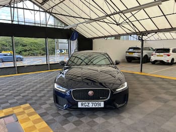 Used Jaguar XE 2020 for sale - 79618120: Photo