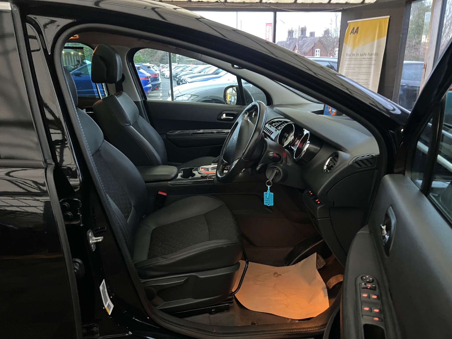 Used Peugeot 3008 2016 for sale - 77073379: Photo 10