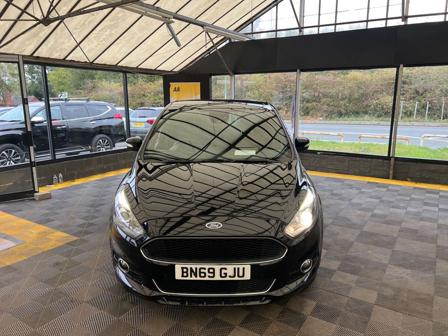Used Ford S-Max 2019 for sale - 76287427: Photo 3