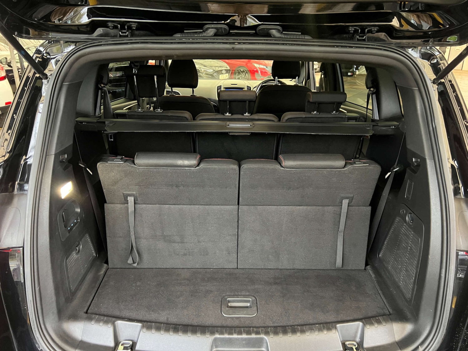 Used Ford S-Max 2019 for sale - 76287427: Photo 30