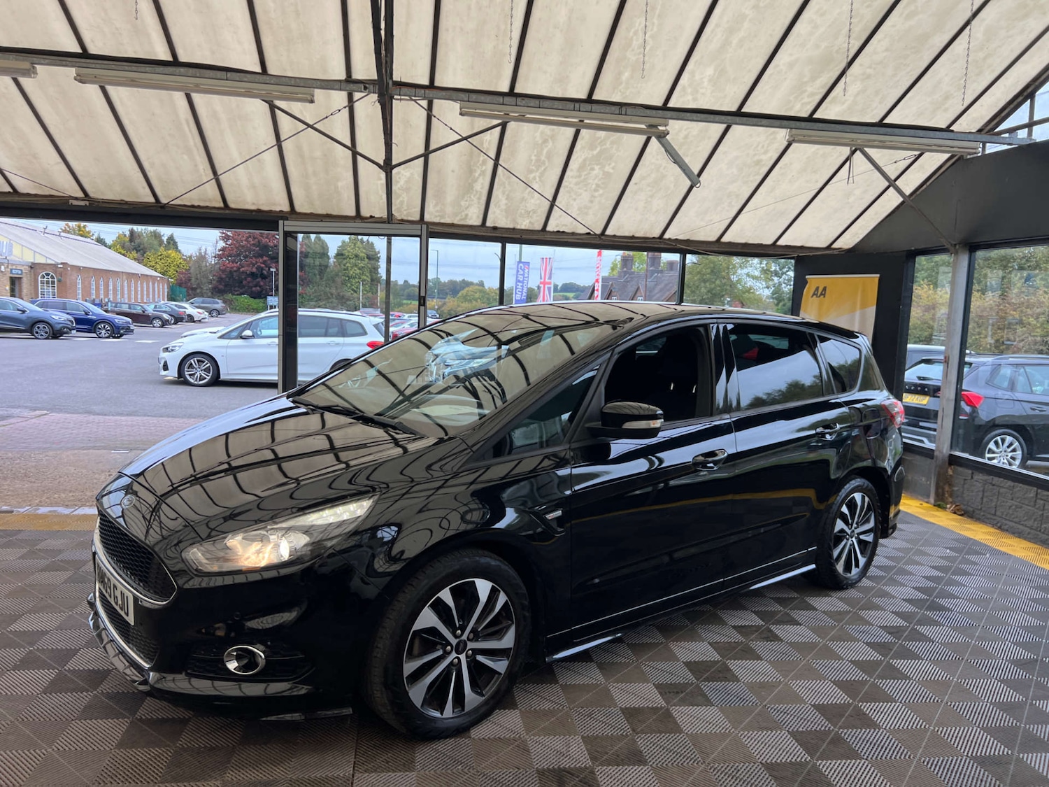 Used Ford S-Max 2019 for sale - 76287427: Photo 4