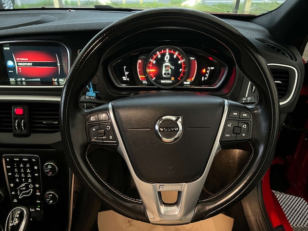Used Volvo V40 2016 for sale - 76287430: Photo 13