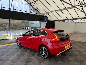 Used Volvo V40 2016 for sale - 76287430: Photo 4