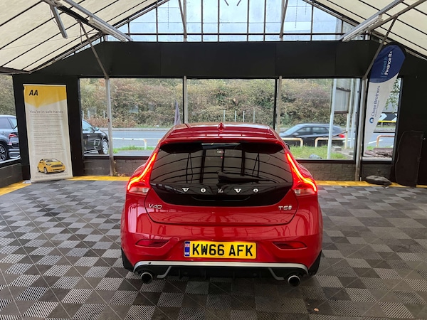 Used Volvo V40 2016 for sale - 76287430: Photo 6