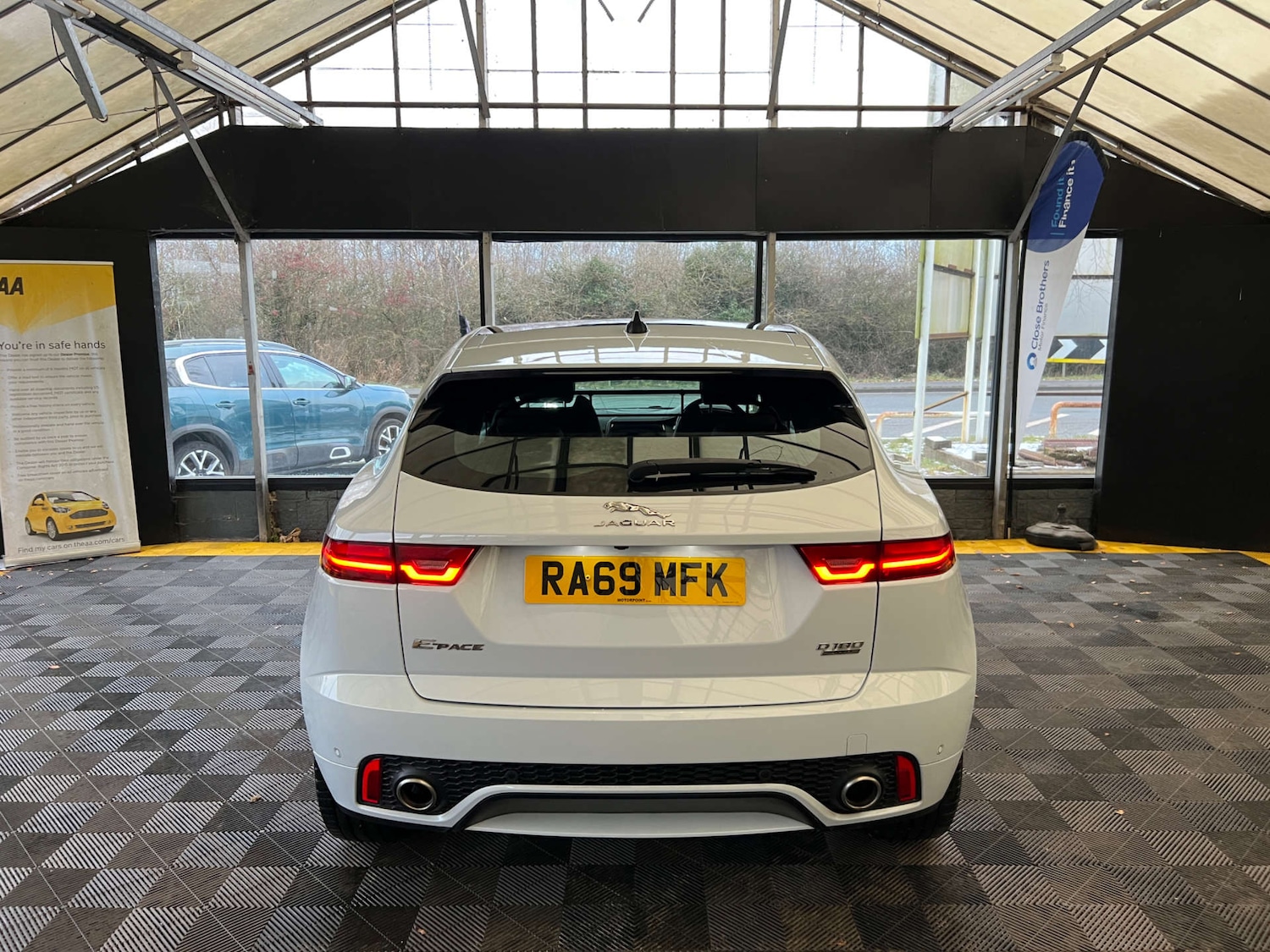 Used Jaguar E-Pace 2019 for sale - 77124024: Photo 6