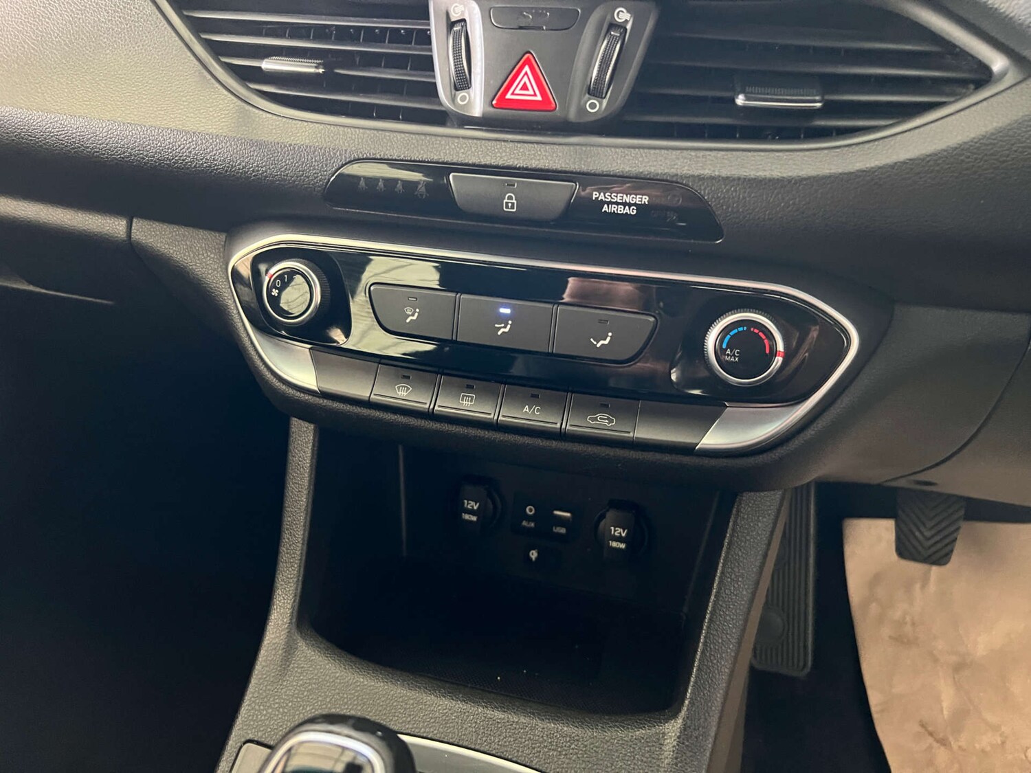 Used Hyundai i30 2017 for sale - 76436649: Photo 17