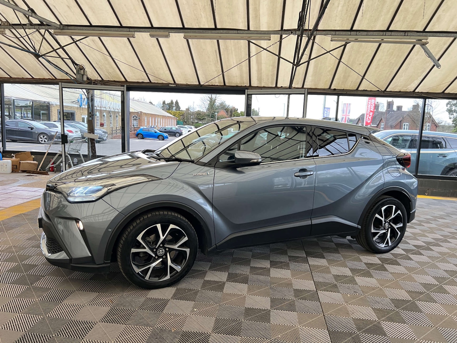 Used Toyota C-HR 2020 for sale - 78106642: Photo 5