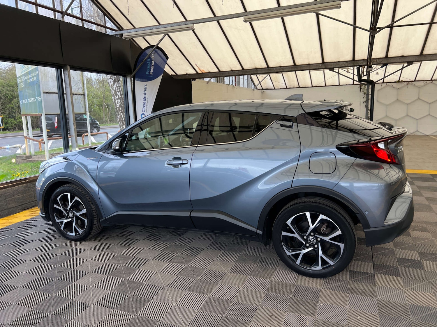 Used Toyota C-HR 2020 for sale - 78106642: Photo 7