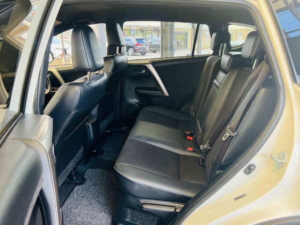 Used Toyota RAV4 2016 for sale - 74833045: Photo 27