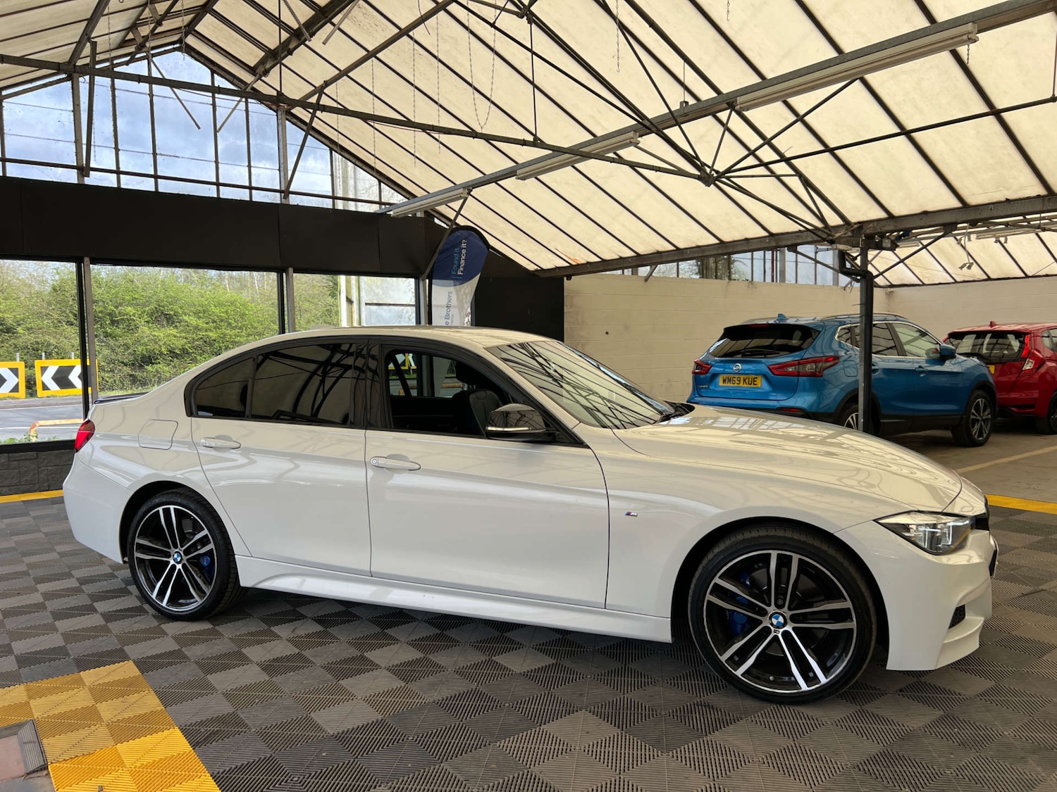 Used BMW 3 Series 2018 for sale - 78125389: Photo 3