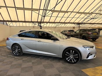 Used Vauxhall Insignia 2022 for sale - 79301030: Photo