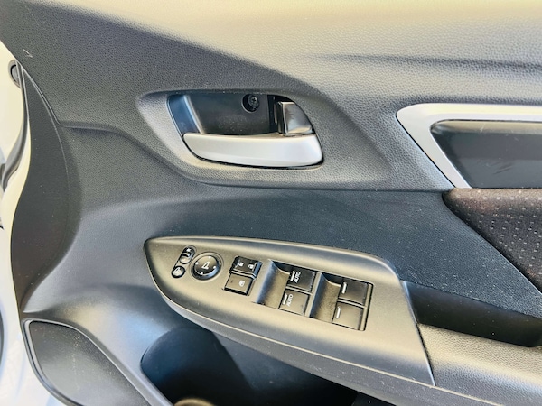 Used Honda Jazz 2017 for sale - 76277703: Photo 15