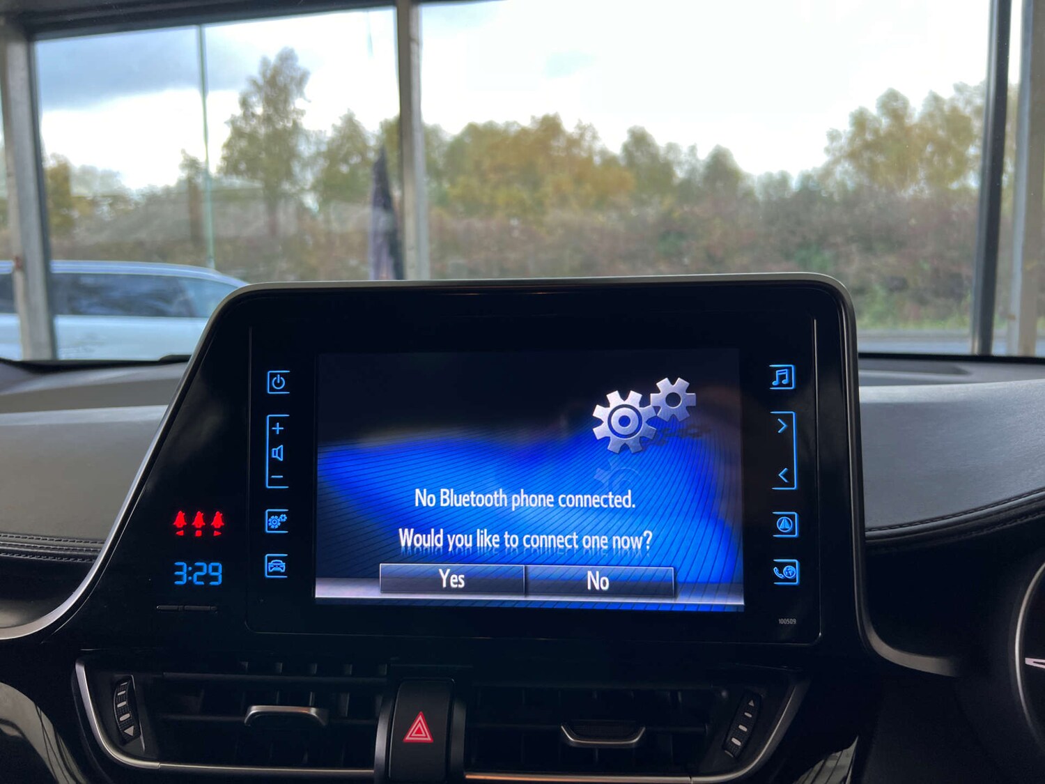 Used Toyota C-HR 2017 for sale - 76437865: Photo 18