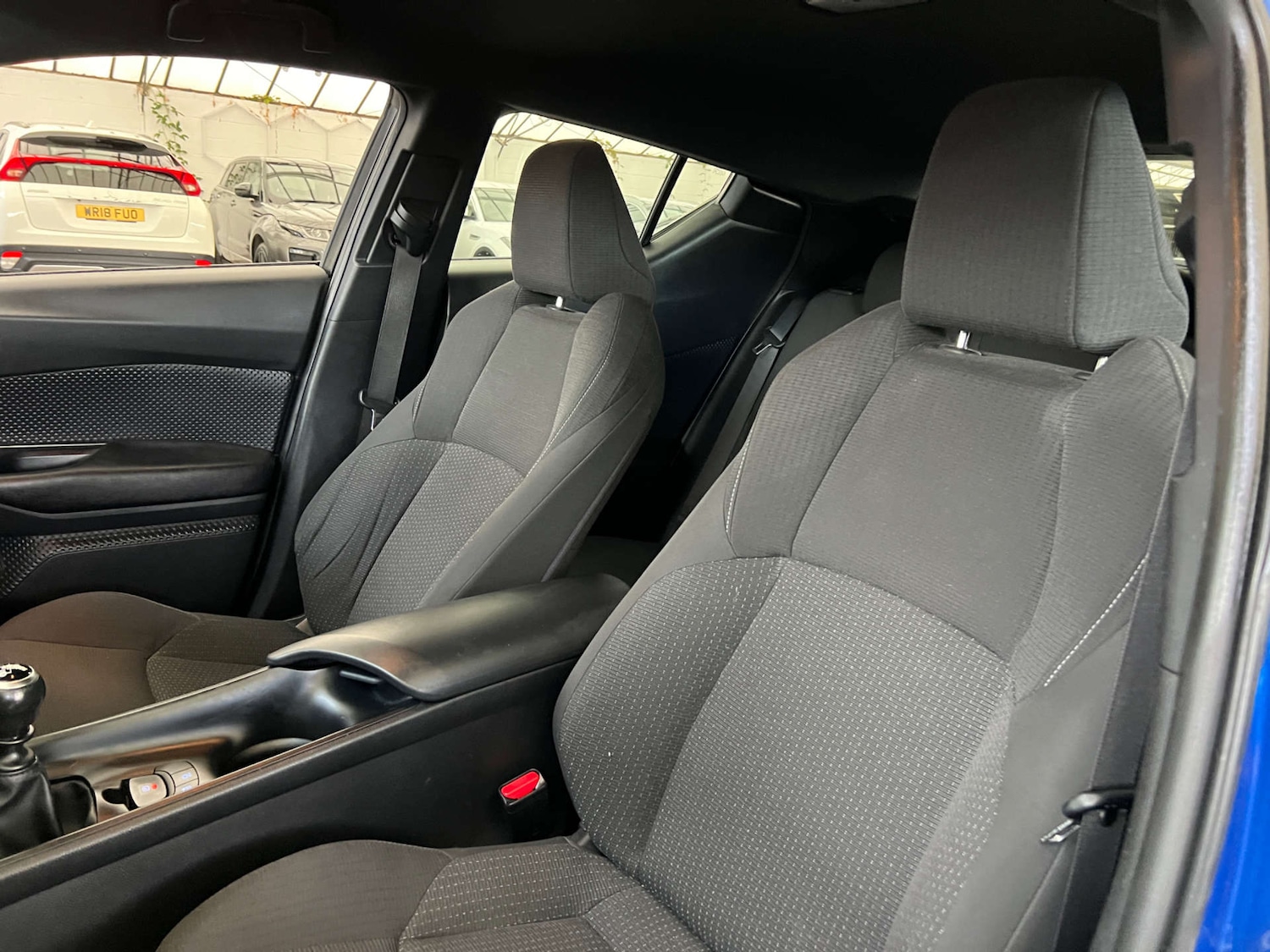 Used Toyota C-HR 2017 for sale - 76437865: Photo 22