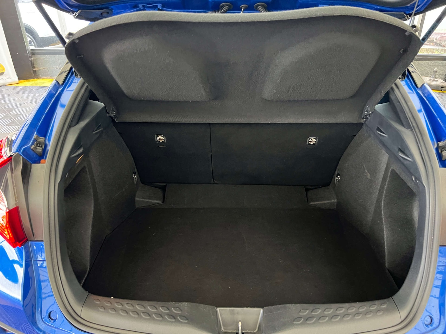 Used Toyota C-HR 2017 for sale - 76437865: Photo 26