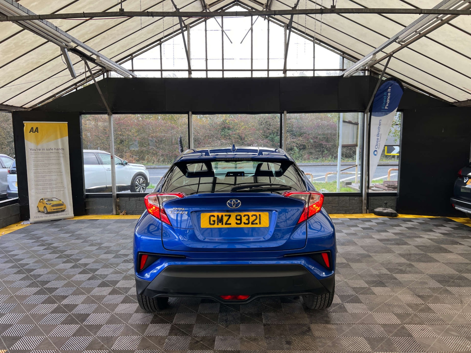 Used Toyota C-HR 2017 for sale - 76437865: Photo 6