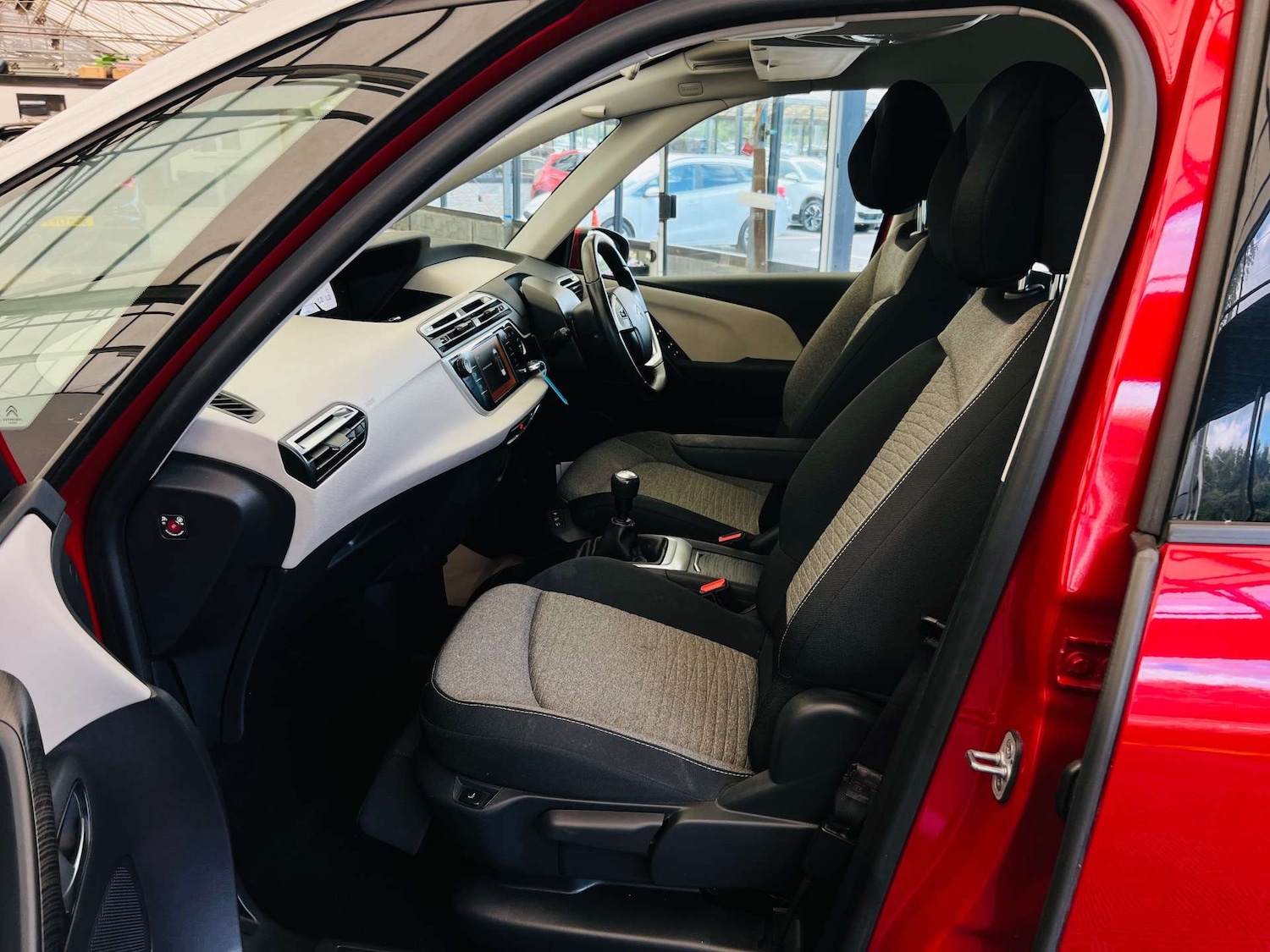 Used Citroen C4 Picasso 2017 for sale - 76277805: Photo 32