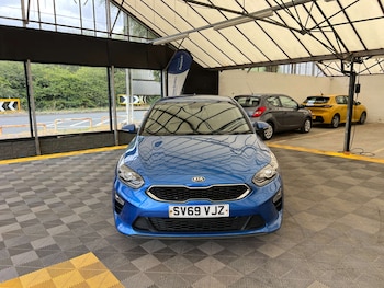 Used Kia Ceed 2019 for sale - 79347420: Photo