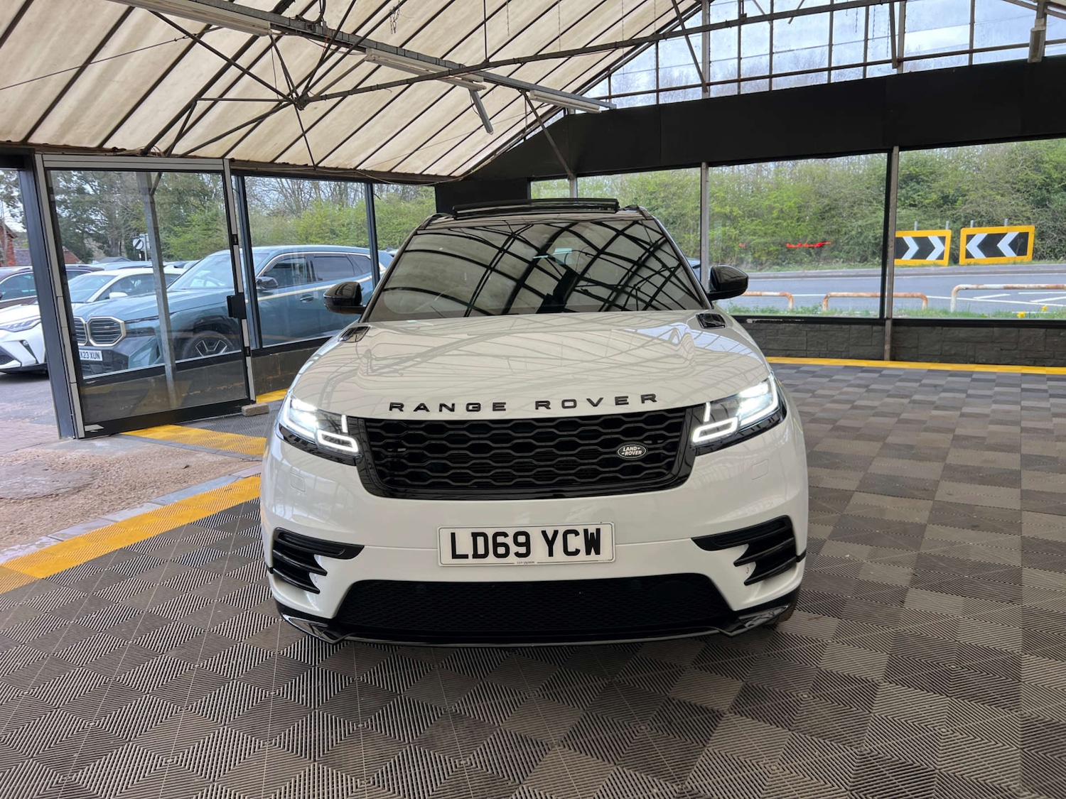 Used Land Rover Range Rover Velar 2020 for sale - 78106788: Photo 4