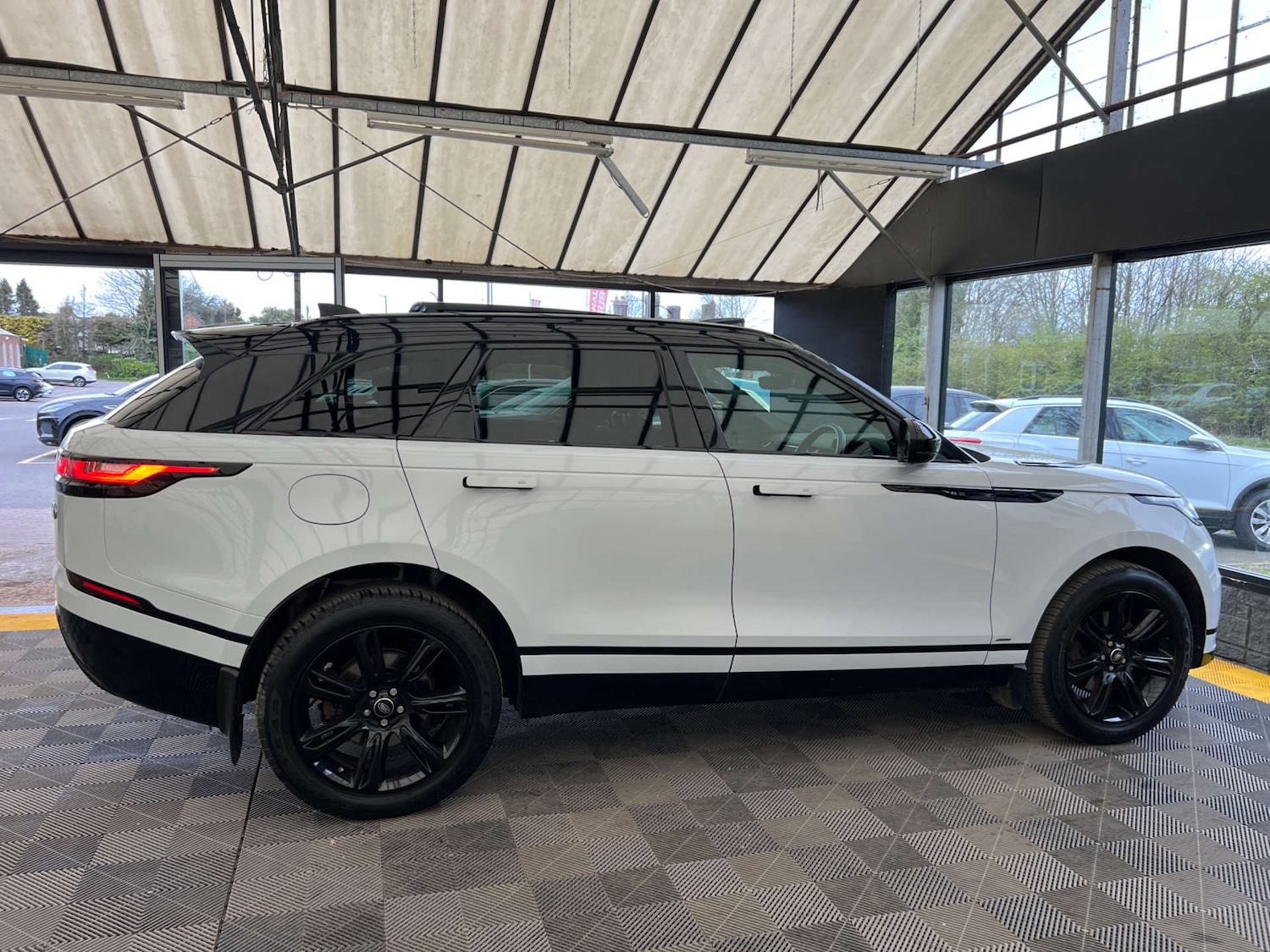 Used Land Rover Range Rover Velar 2020 for sale - 78106788: Photo 9