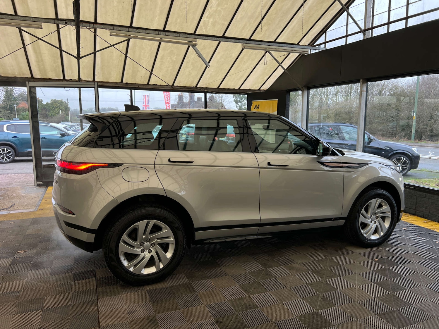 Used Land Rover Range Rover Evoque 2020 for sale - 77335735: Photo 9