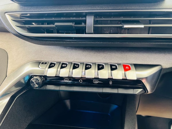 Used Peugeot 3008 2021 for sale - 76028808: Photo 18