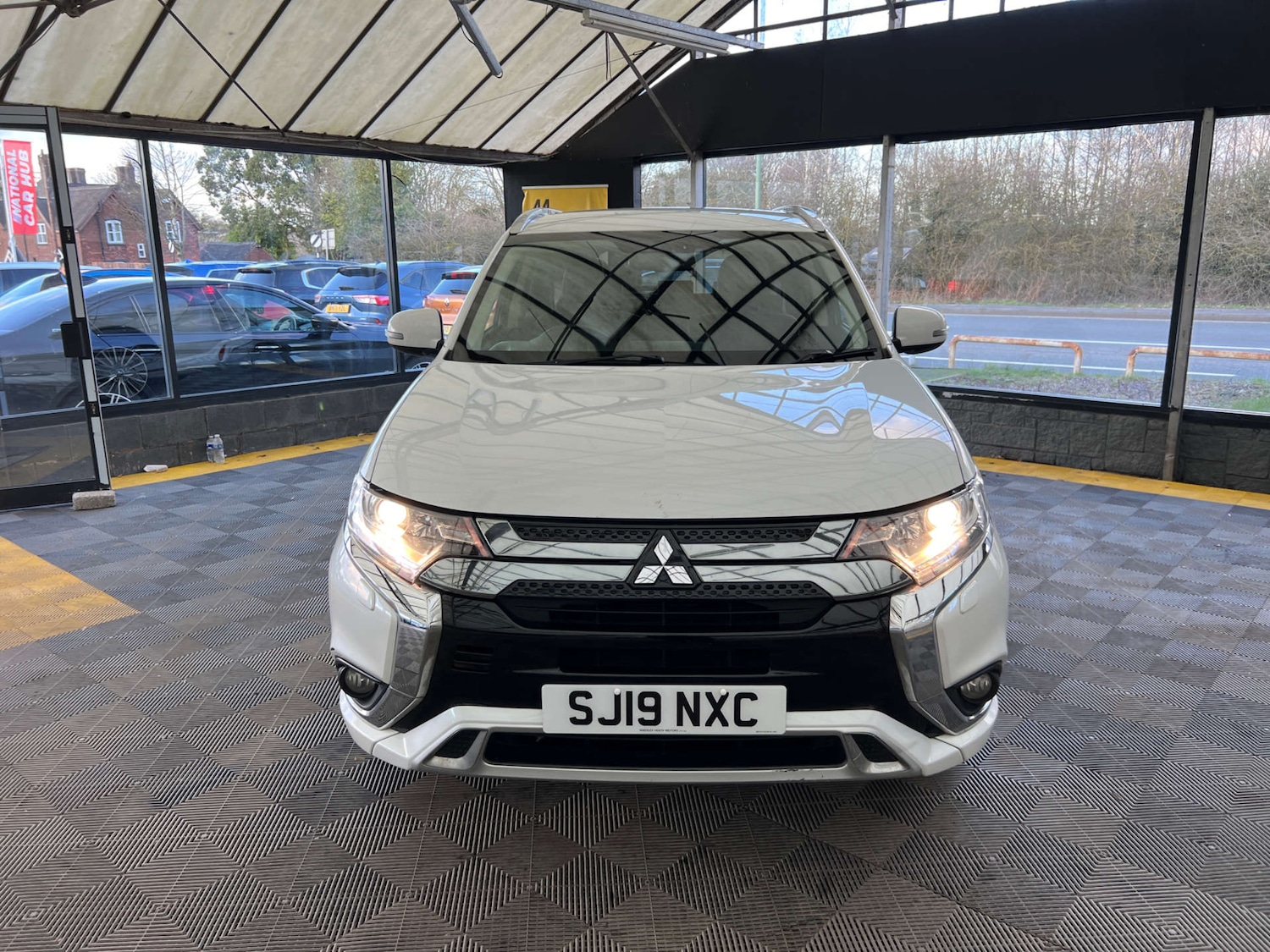 Used Mitsubishi Outlander 2019 for sale - 77704369: Photo 3