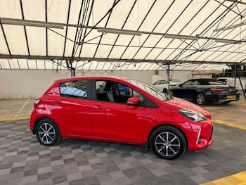 Used Toyota Yaris 2019 for sale - 79696020: Photo